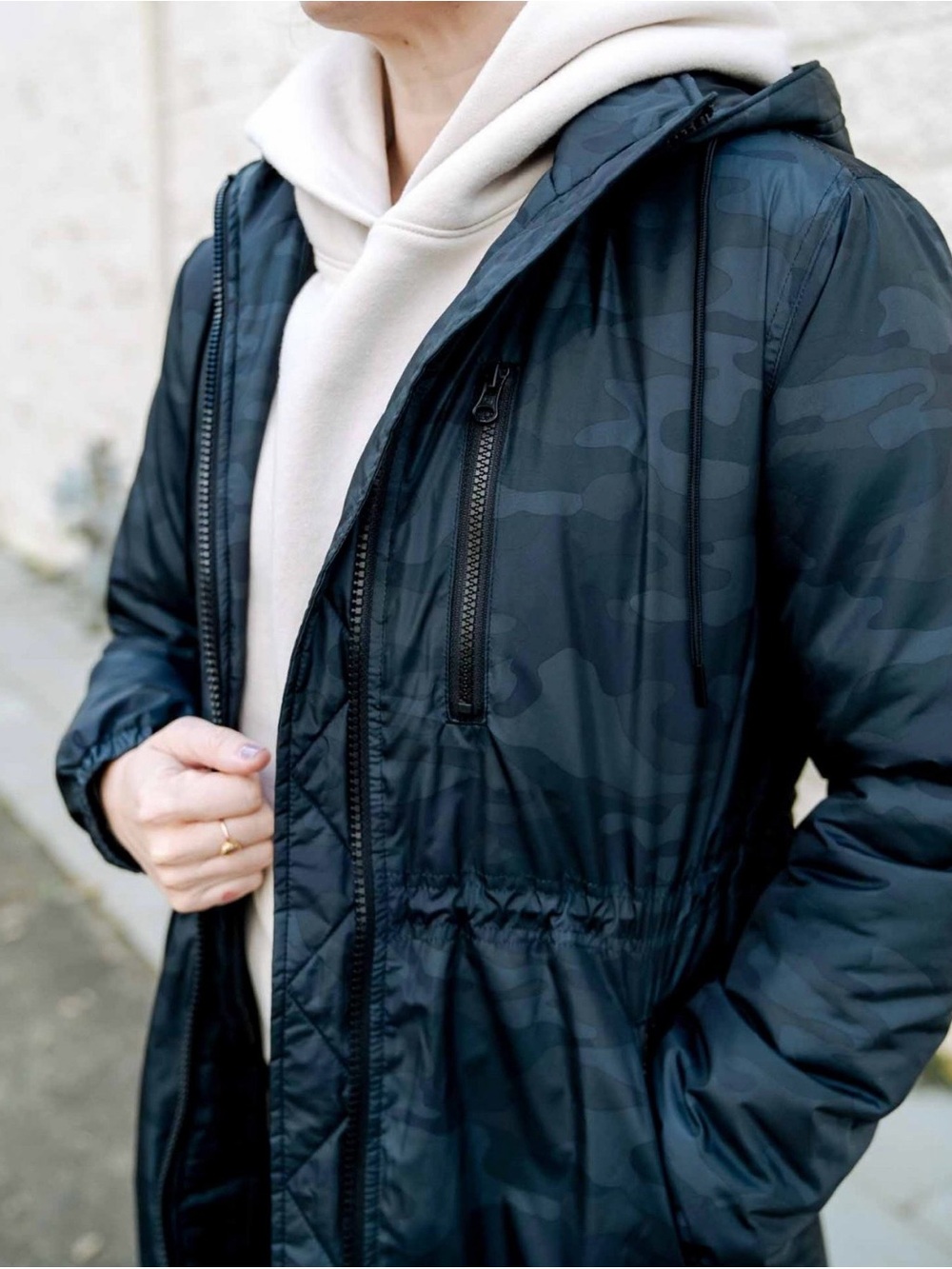 GAP Womens Black Camo Hooded Jacket